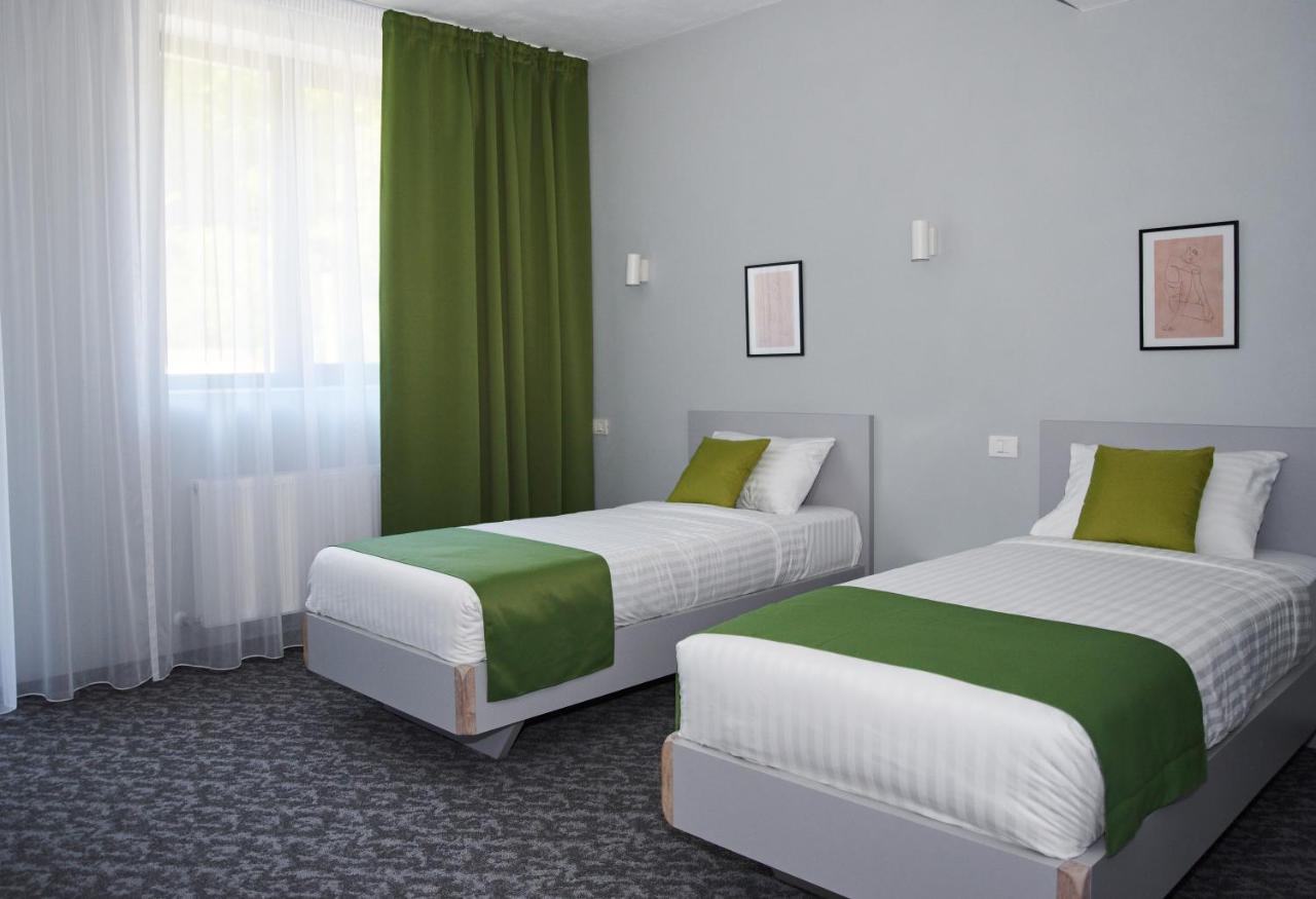 Astra Hotel Călimăneşti Exteriör bild