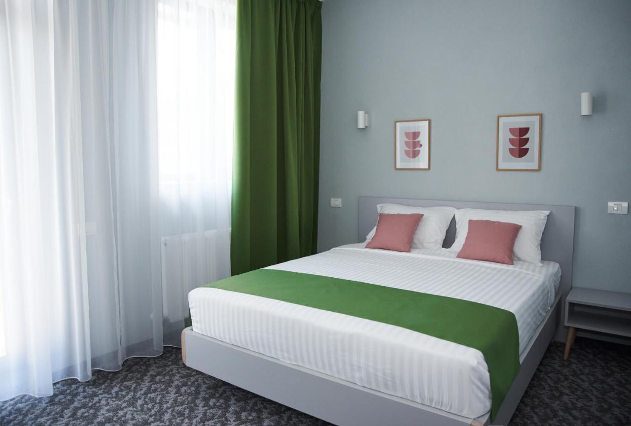 Astra Hotel Călimăneşti Exteriör bild